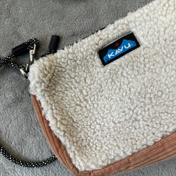 Kavu So Snuggy Crossbody Bag Cream Corduroy Tan Purse Handbag - Picture 2 of 6